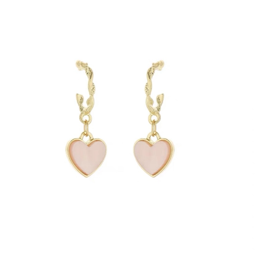 πππLast one Light Pink Heart Twist Hoop Earring - Picture 3 of 13